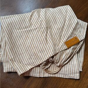 Wildbird Linen ring sling carrier tan and white